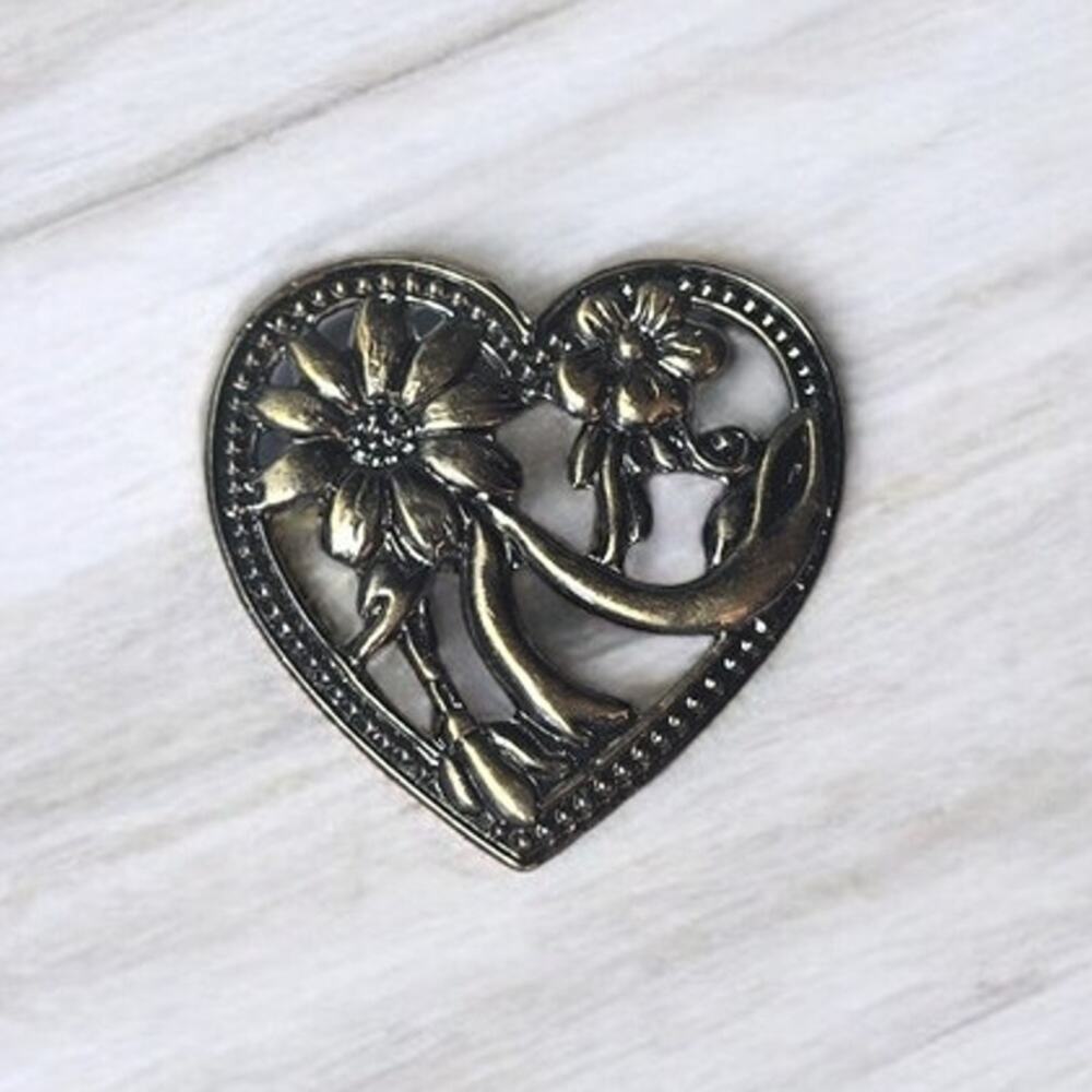 Floral Sunflower Heart Brooch Pin Gold Tone Vintage Garden Party Romantic